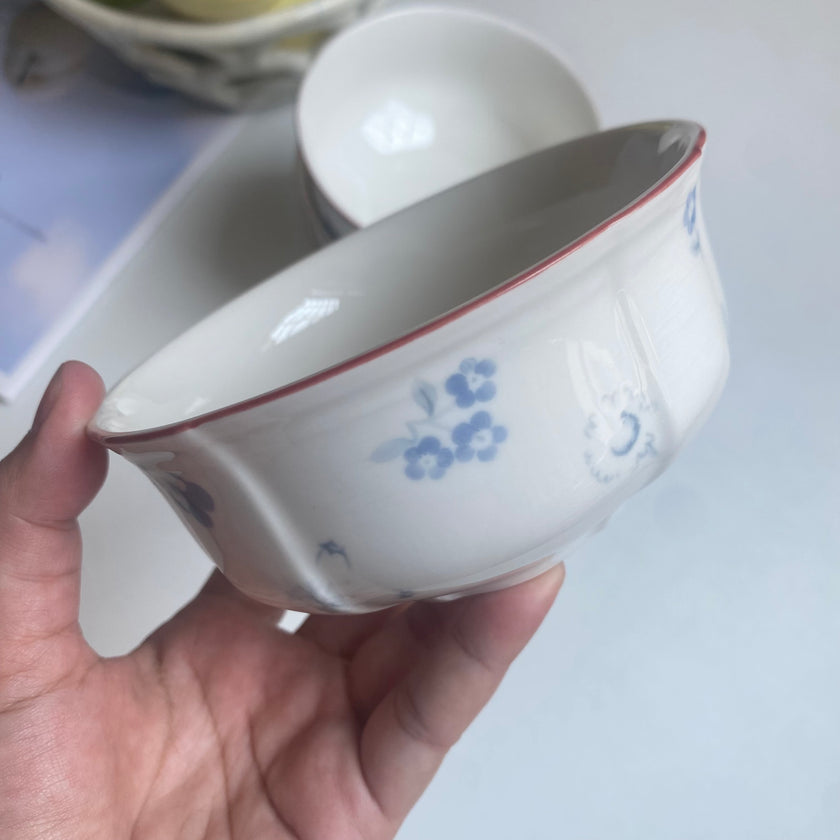 Red Rim Blue Floral Rice Bowl - product view 1