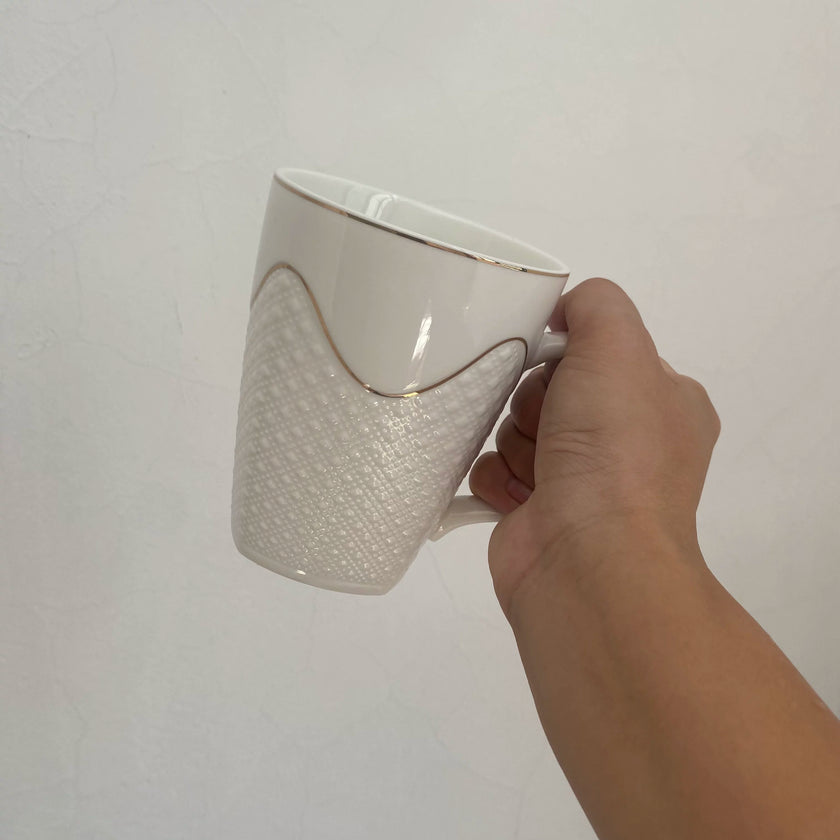 Diamond Relief Gold Detail Cup - product view 1
