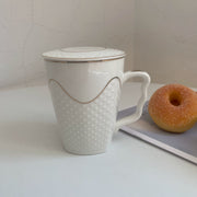 Diamond Relief Gold Detail Cup