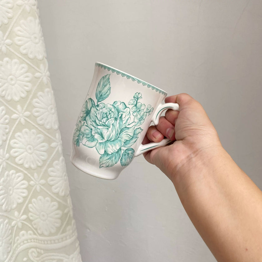 Green Botanical Cup - product view 1