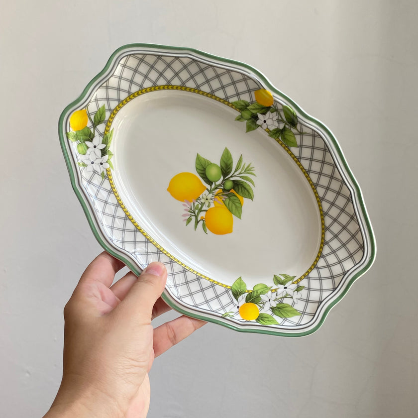 Lemon Check Fish Platter - product view 1