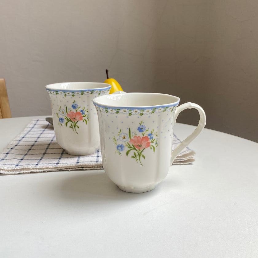 Blue Rim Poppy Cup - product view 1